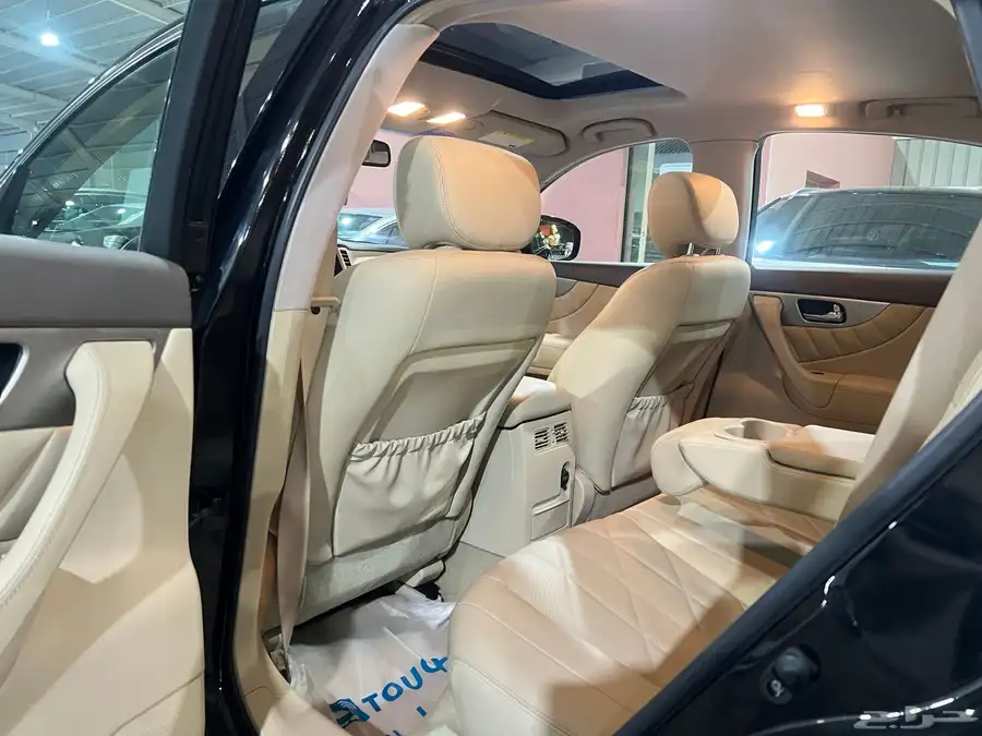 انفنتي QX70 موديل 2019 مخزن عداد 85 الف ( تم البيع ) 19