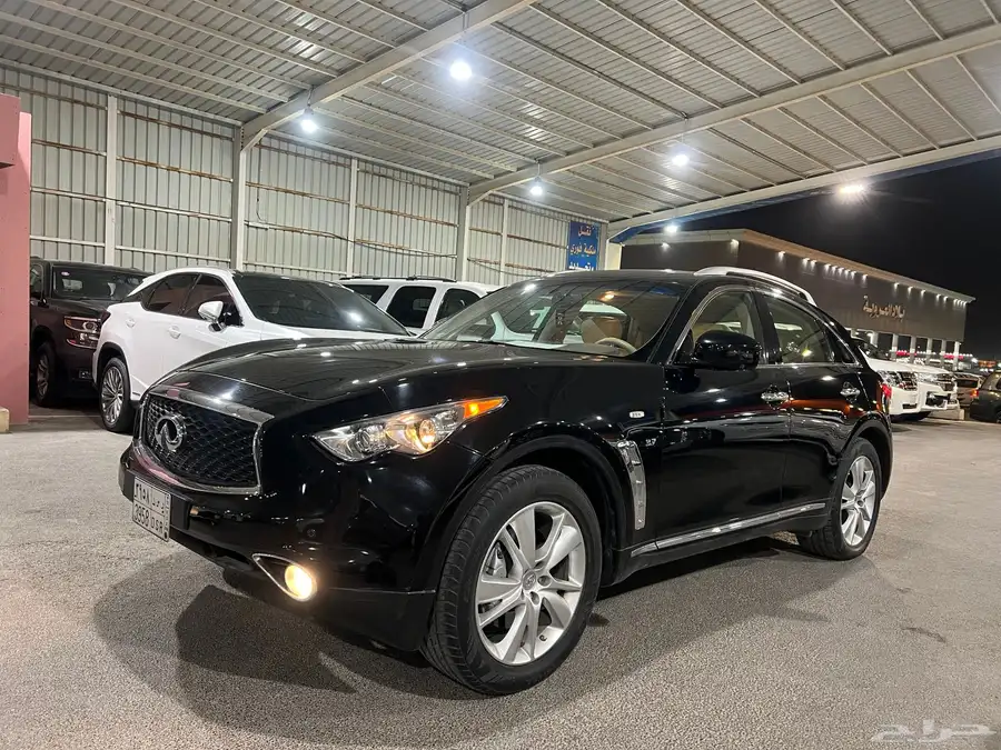 انفنتي QX70 موديل 2019 مخزن عداد 85 الف ( تم البيع ) 1