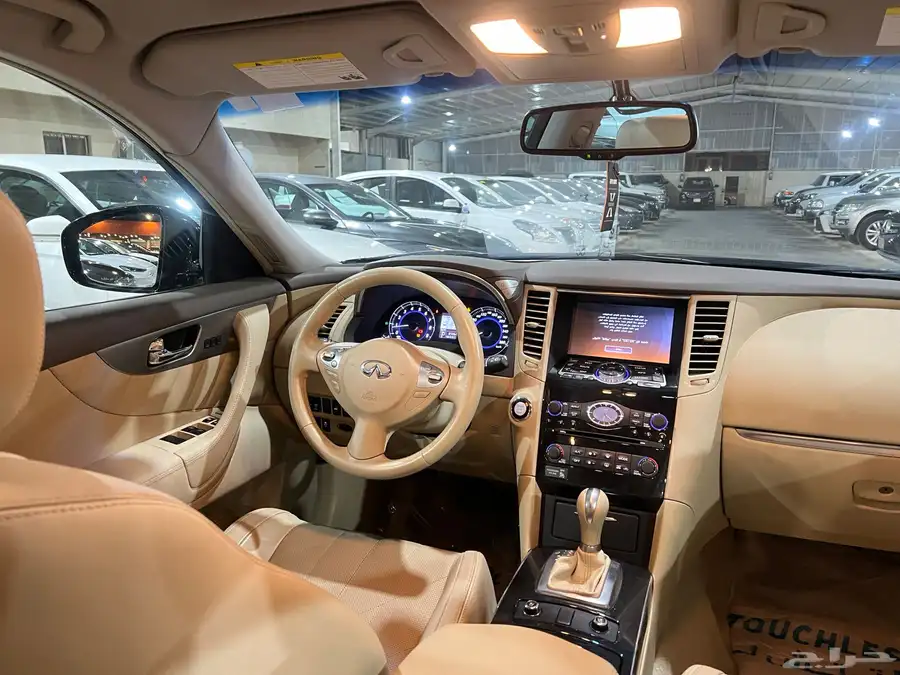 انفنتي QX70 موديل 2019 مخزن عداد 85 الف ( تم البيع ) 23