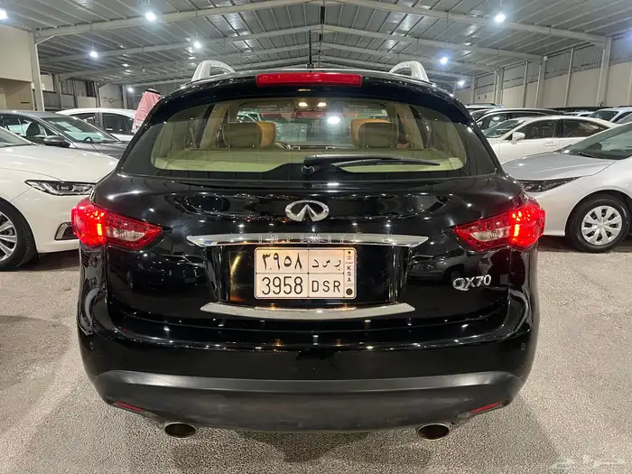 انفنتي QX70 موديل 2019 مخزن عداد 85 الف ( تم البيع ) 10