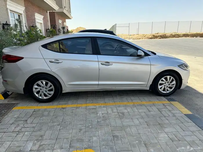 للبيع او البدل النترا 2017 2000CC 7