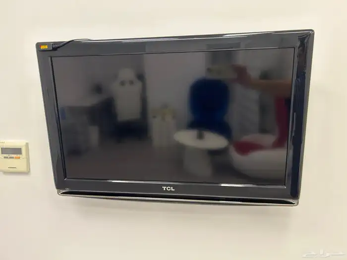 تلفزيون TCL عادي نظيف جدا  جدا 0