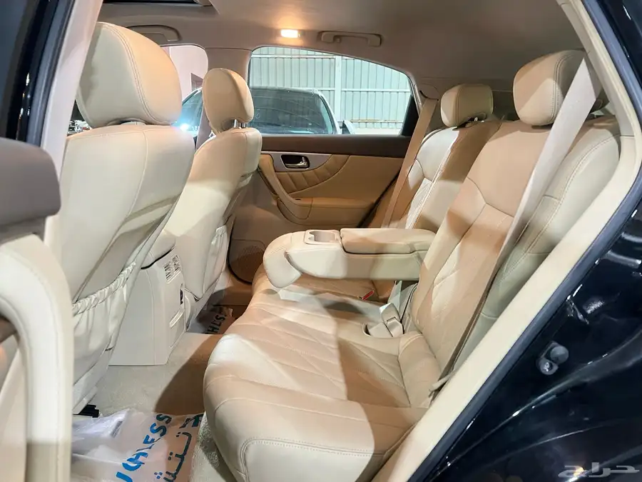 انفنتي QX70 موديل 2019 مخزن عداد 85 الف ( تم البيع ) 20