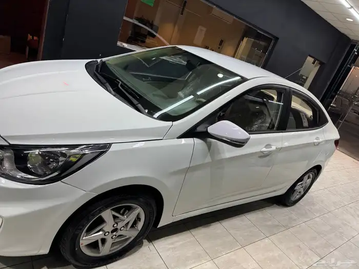 اكسنت هونداي 2013 للبيع 2