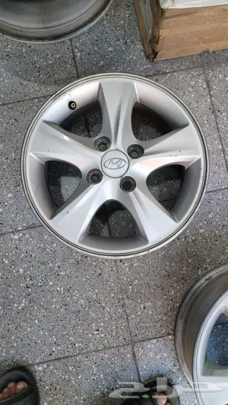 جنوط اكسنت هونداي كروم الأصلي وكاله موديل 2010 مقاس 14 3