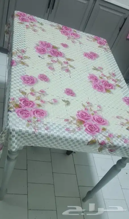 طاوله تلفاز وطاوله مطبخ خالين من العيوب 0