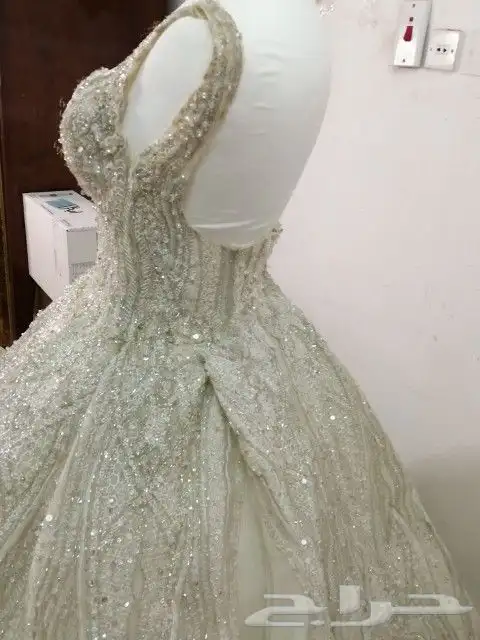 فستان عرس زفة عروسة للبيع ب 400   فقط 2