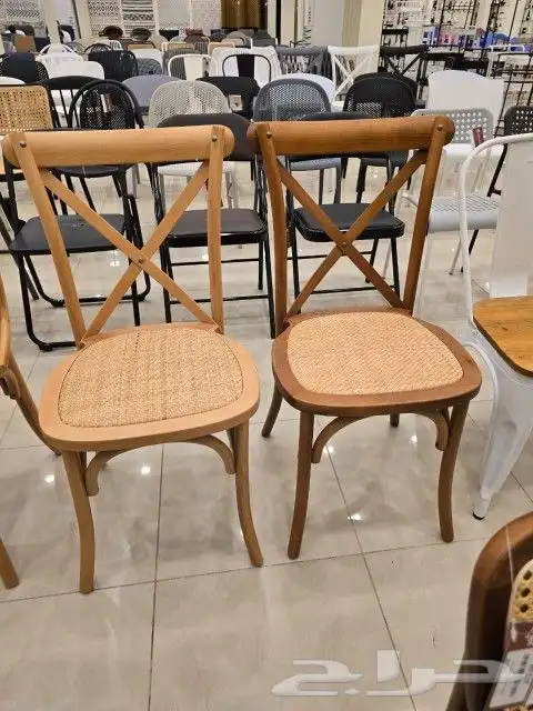 طاولات وكراسي 19