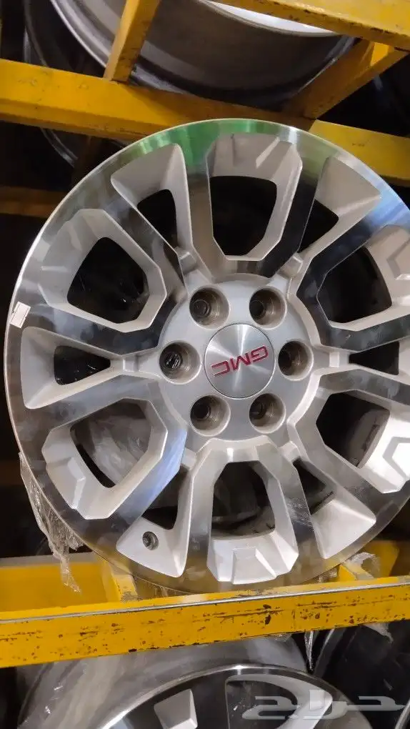 جنوط جمس يوكن اصلي مقاس 18 وكاله نضيف 2