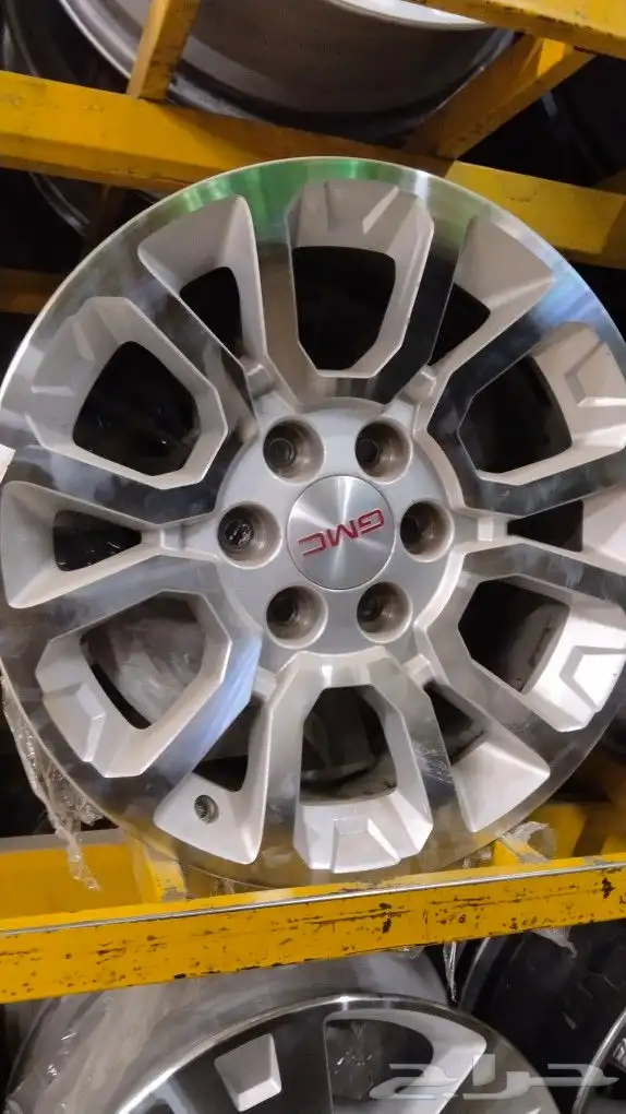 جنوط جمس يوكن اصلي مقاس 18 وكاله نضيف 1