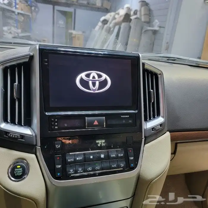 شاشة جيب لاندكروزر 2020 0