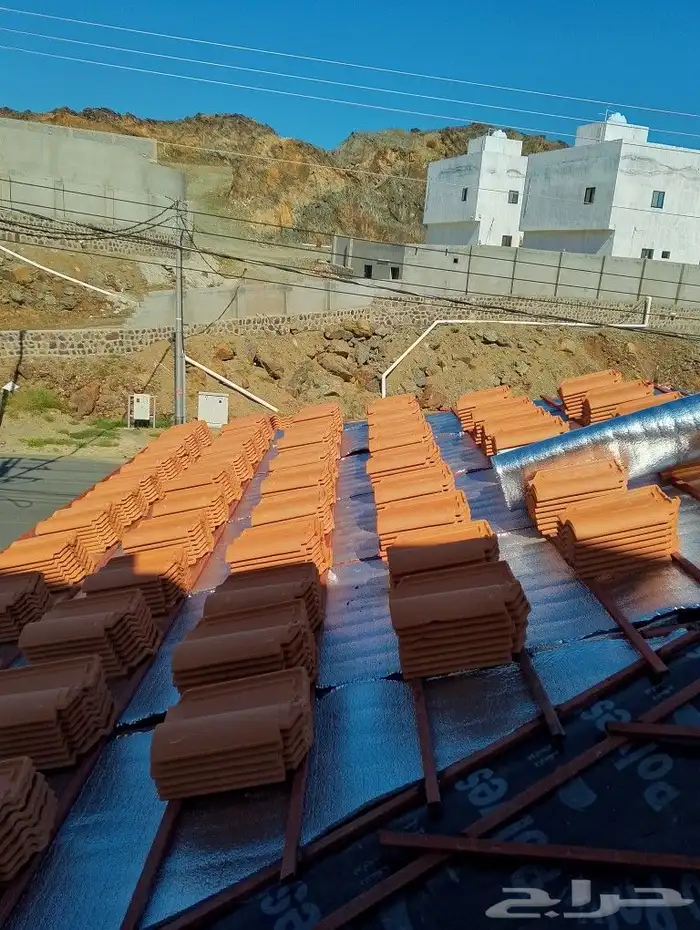 قرميد أحمر 1