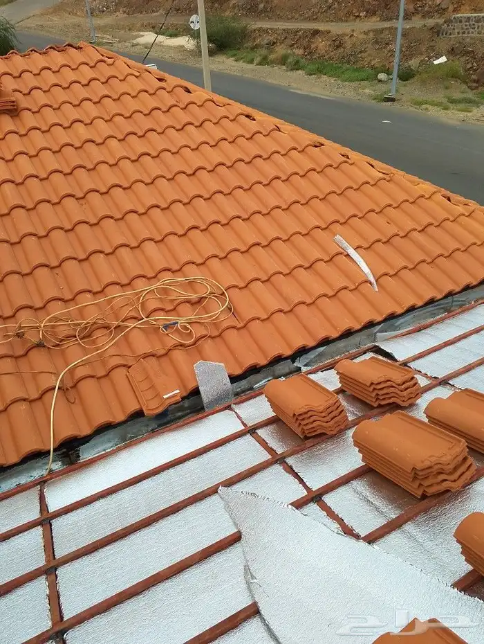 قرميد أحمر 8