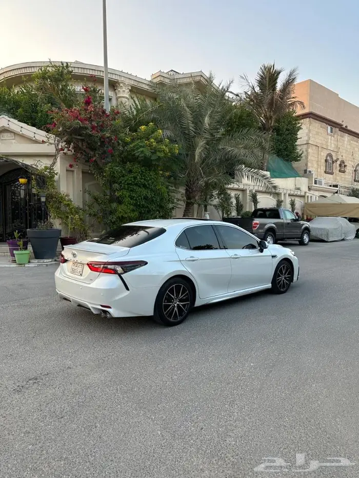 تويوتا كامري SE 2022فل 15