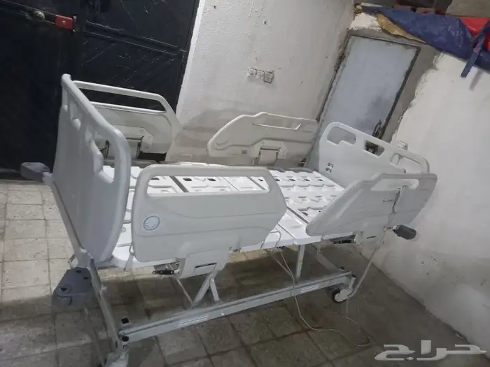 سرير طبي كهربائي 7