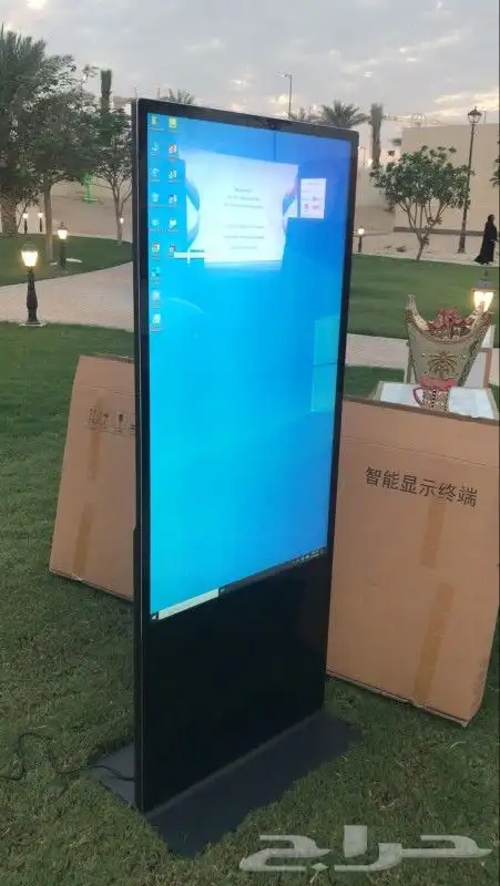 شاشات طولية للايجار 4