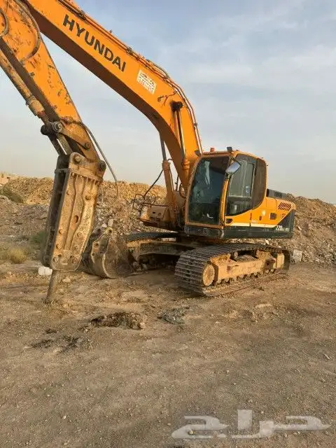 مقاول حفر وترحيل وتاجير معدات ثقيلة وهدم 0