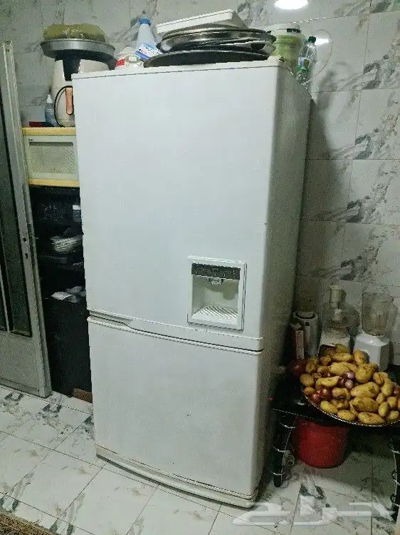 ثلاجة سامسونج كبيرة مع براد مدمج 0