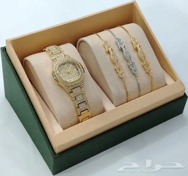 ساعات مع اساور زركون نسائي 24