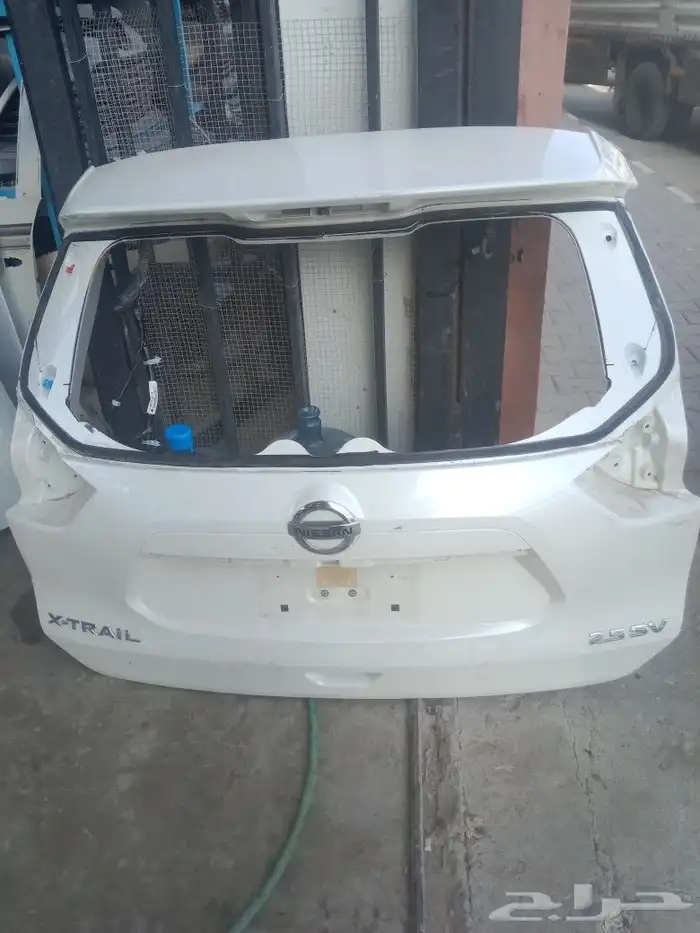 باب شنطه نيسان اكس تريل اصلي وكاله 0