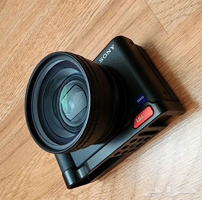 كاميرا سوني Sony Zv-1 بحالة ممتازة (مع ملحقات) 4
