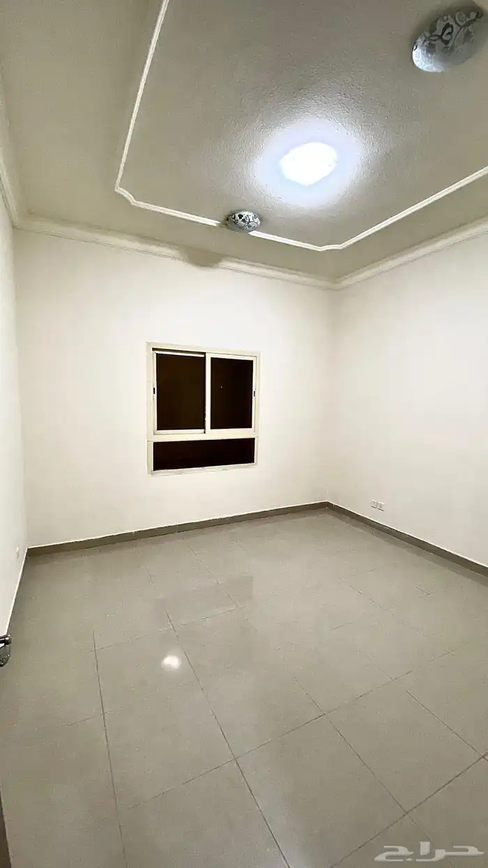 شقة سكنية للايجار بحي الفيصلية الدمام 1