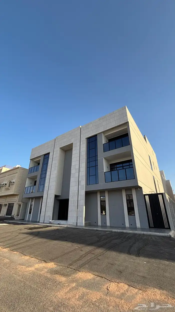 شقق ببلكونه خارجيه في الملك فهد 0