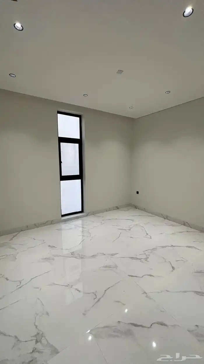 شقق ببلكونه خارجيه في الملك فهد 10