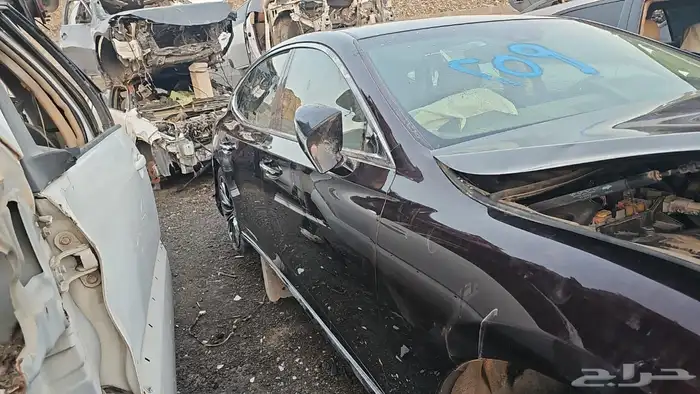 لكزس LS 350 تشليح قطع غيار فقط 4