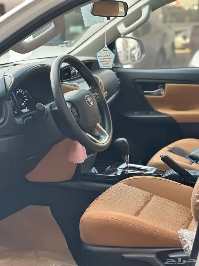 تويوتا فوتشنر 2024 بنزين بدون دبل كاش وتقسيط 9