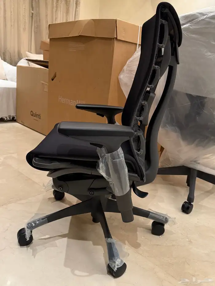 كرسي امبودي هيرمان ميلر جديد بالكرتون الاصلي Herman miller 7