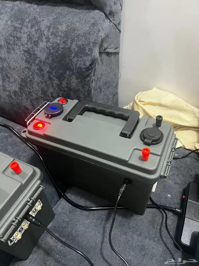 بطاريات متنقلة للبر و الرحلات 0