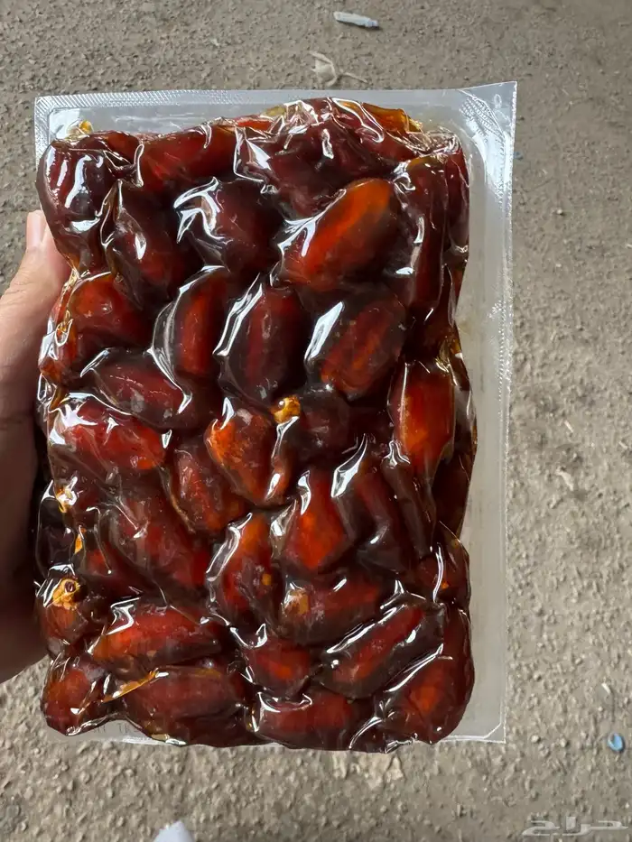 تمر خلاص مصنع مكبوس نظيف وطيب 1