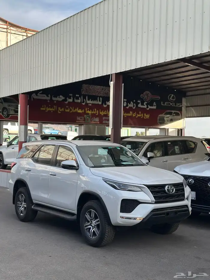 تويوتا فوتشنر 2024 بنزين بدون دبل كاش وتقسيط 2