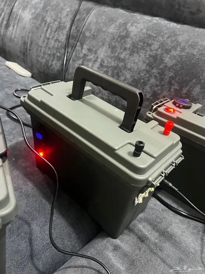 بطاريات متنقلة للبر و الرحلات 1