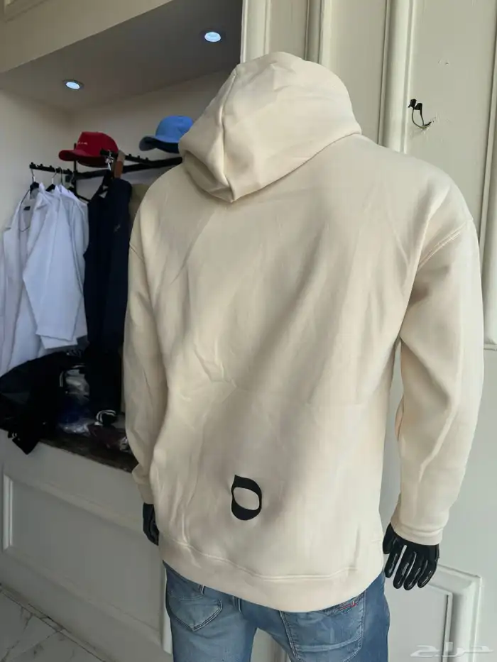 تطريز وتفصيل على جميع الأزياء للشركات والمؤسسات والافراد 20