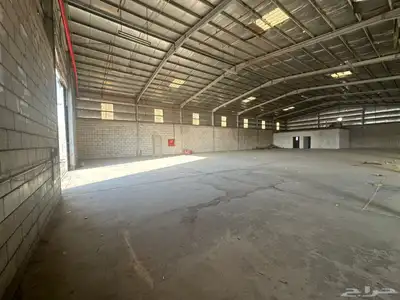 مستودع للايجار بحي النخيل 9