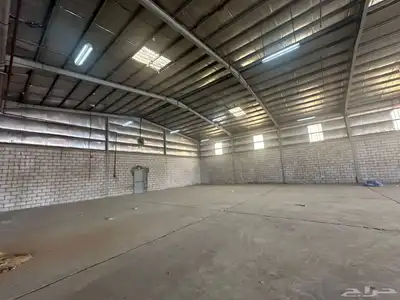 مستودع للايجار بحي النخيل 13