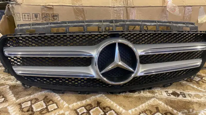 شبك مرسيدس E300 اصلي وكاله 2