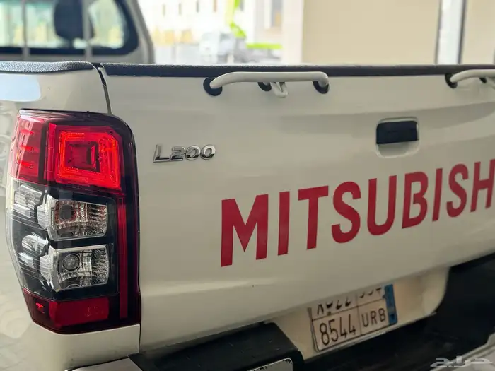 (تم البيع) ميتسوبيشي L200 غمارة بنزين موديل 2020 نظيف جدا 3