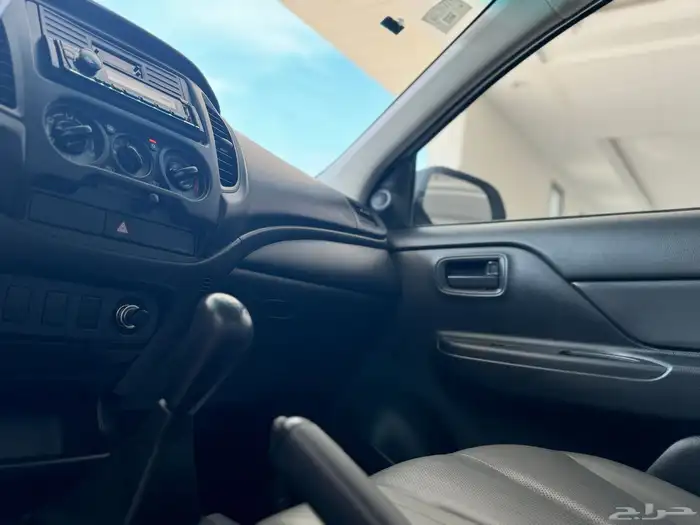 (تم البيع) ميتسوبيشي L200 غمارة بنزين موديل 2020 نظيف جدا 12