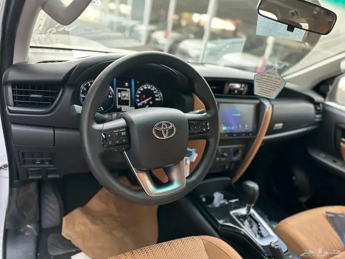 تويوتا فوتشنر 2024 بنزين بدون دبل كاش وتقسيط 8