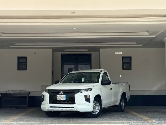 (تم البيع) ميتسوبيشي L200 غمارة بنزين موديل 2020 نظيف جدا 0