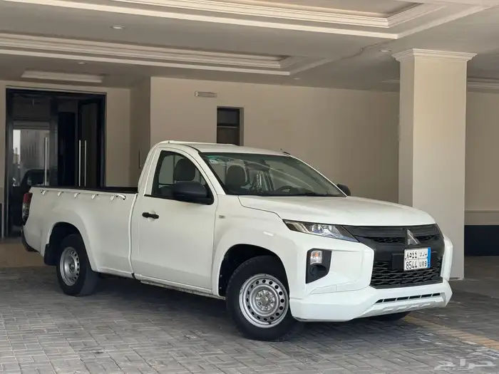 (تم البيع) ميتسوبيشي L200 غمارة بنزين موديل 2020 نظيف جدا 6