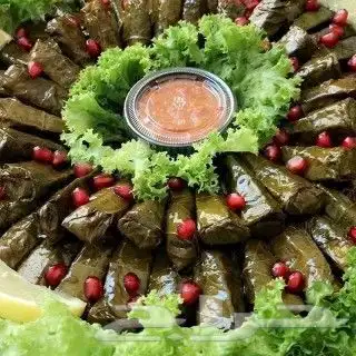 ورق عنب بدبس الرمان حامض ولذيذ 0