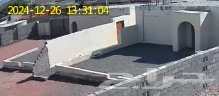 لليجار الستراحه كهربا وماء مساحه 1200جنب الصناعيه الجديده 0