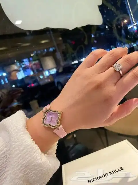 ان كليف نسائي 0