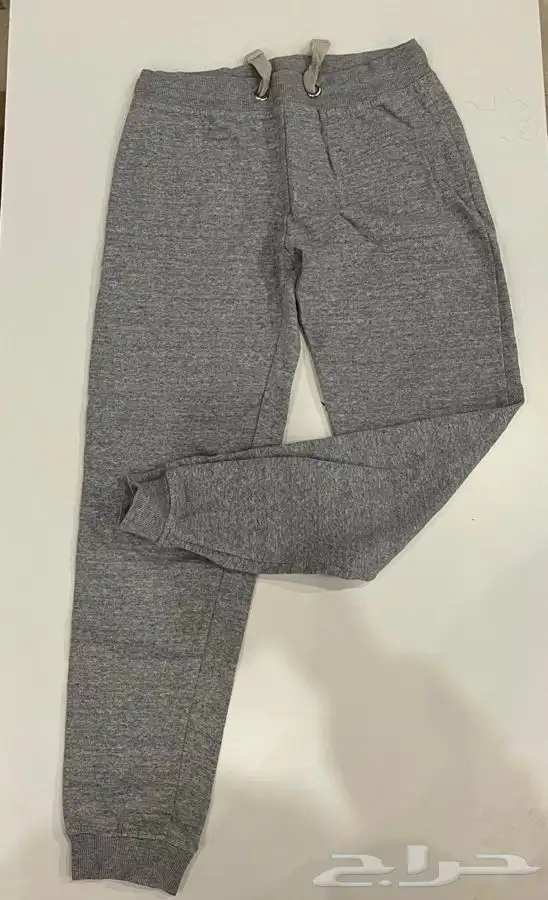 ملابس أطفال متنوعة استعمال خفيف شبه جديدة 19