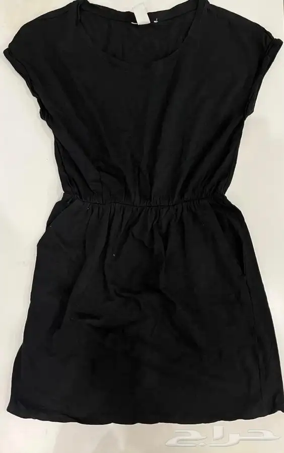 ملابس أطفال متنوعة استعمال خفيف شبه جديدة 42