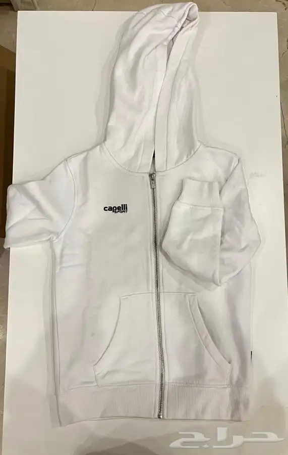 ملابس أطفال متنوعة استعمال خفيف شبه جديدة 1